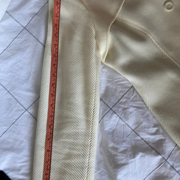 Cream Coloured Structured Jacket with Blue Floral Lining Size M EUC - Picture 9 of 16